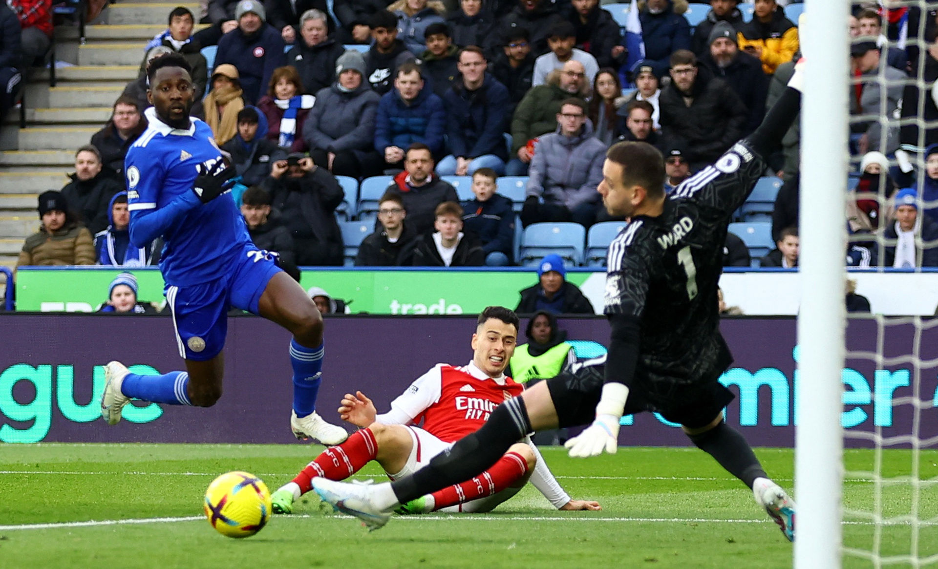 莎进行了一 莎进行了一