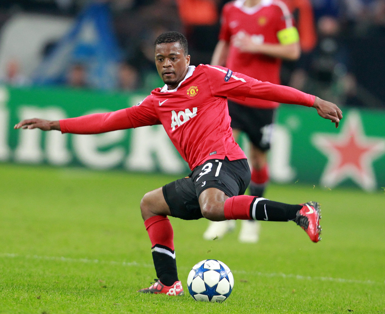 方必须从事 方必须从事